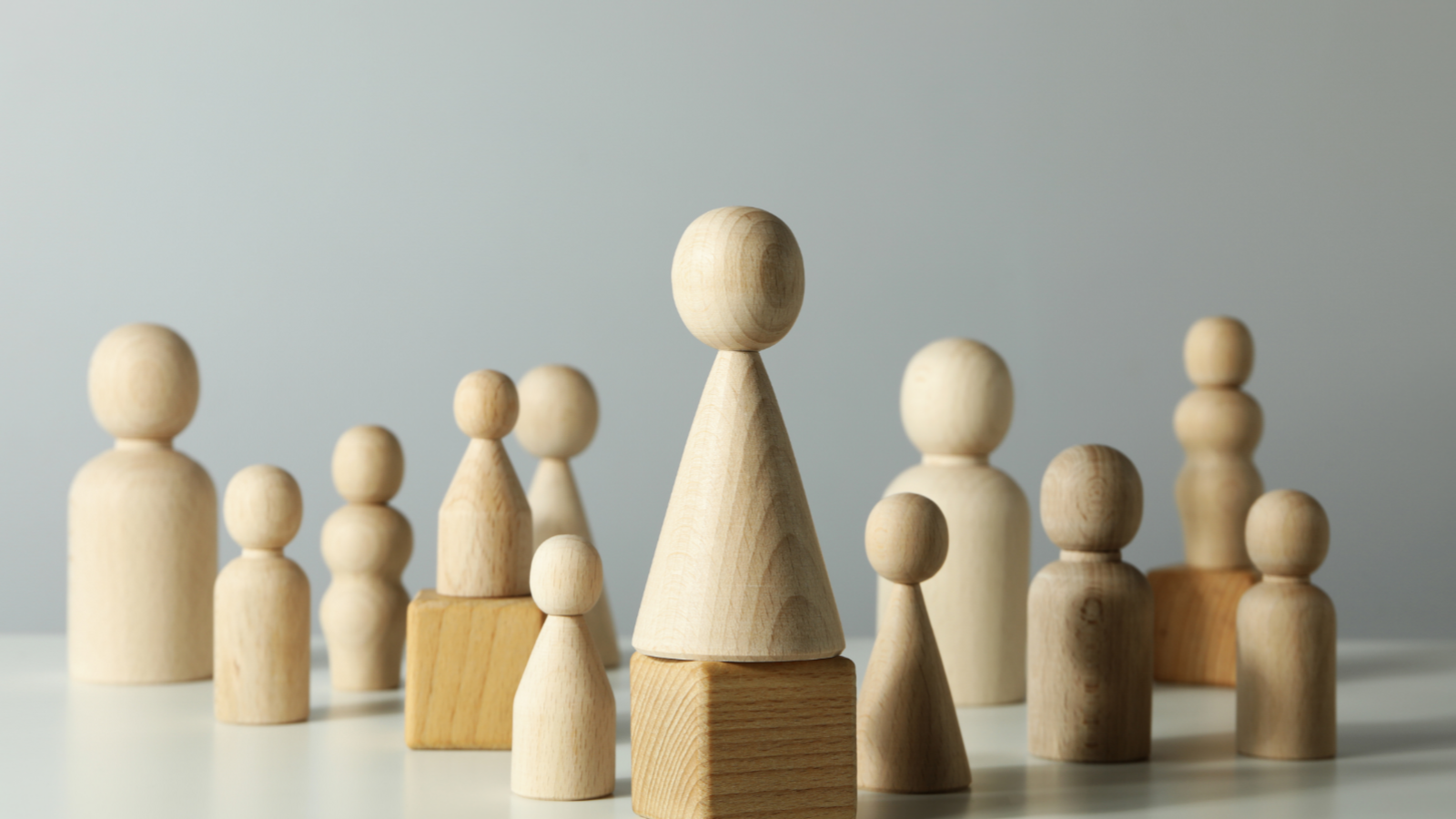 Professional recruiter networking at international career event